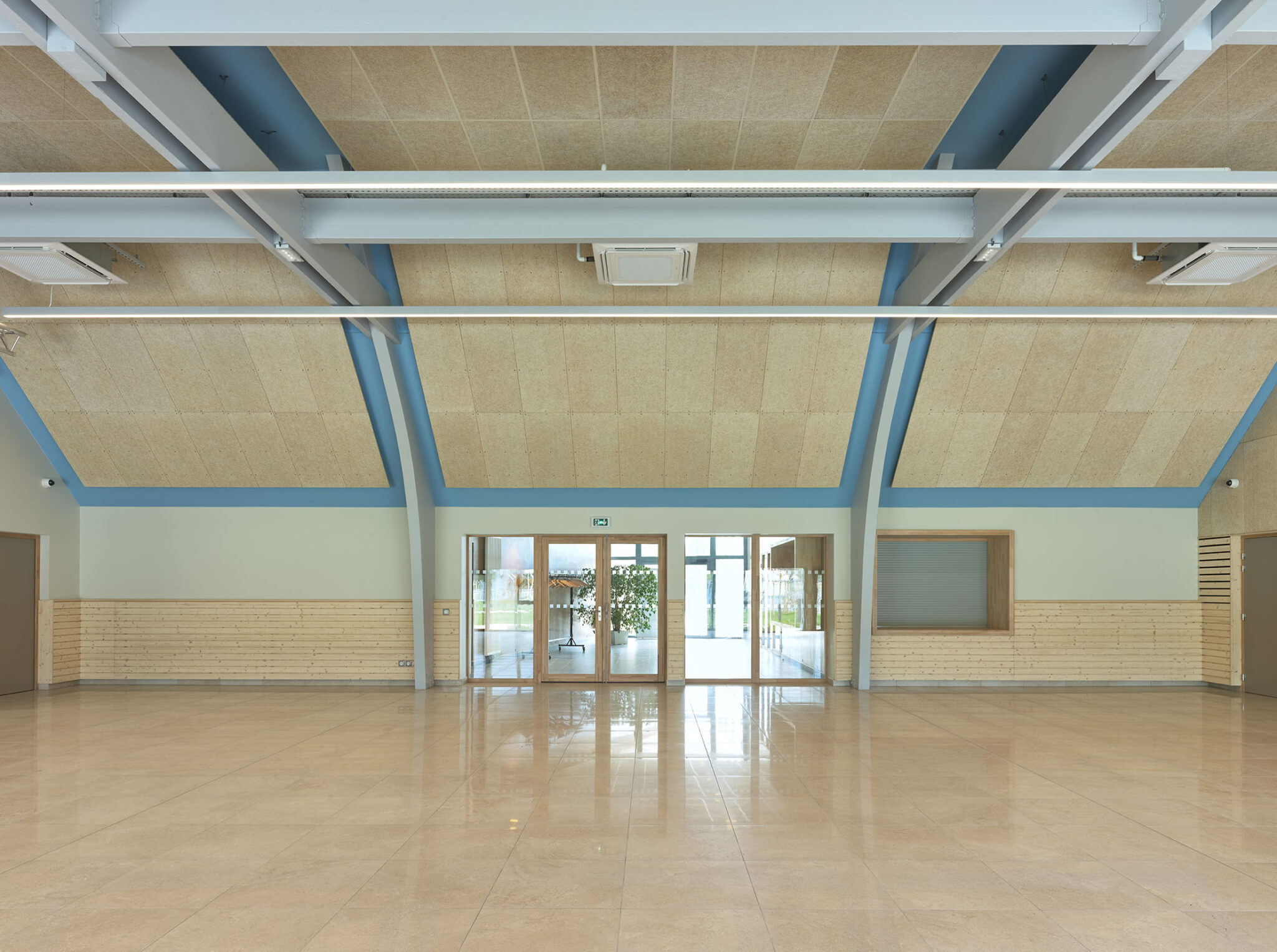 Salle des fêtes et salle des sports